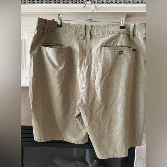 O’Neill RESERVE HEATHER 21" HYBRID SHORTS Khaki Sz 38 - Picture 2 of 12
